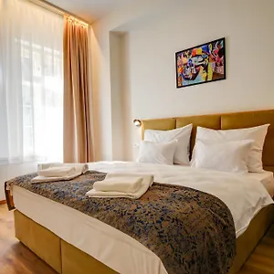 karlova.praguehotelsweb.com/